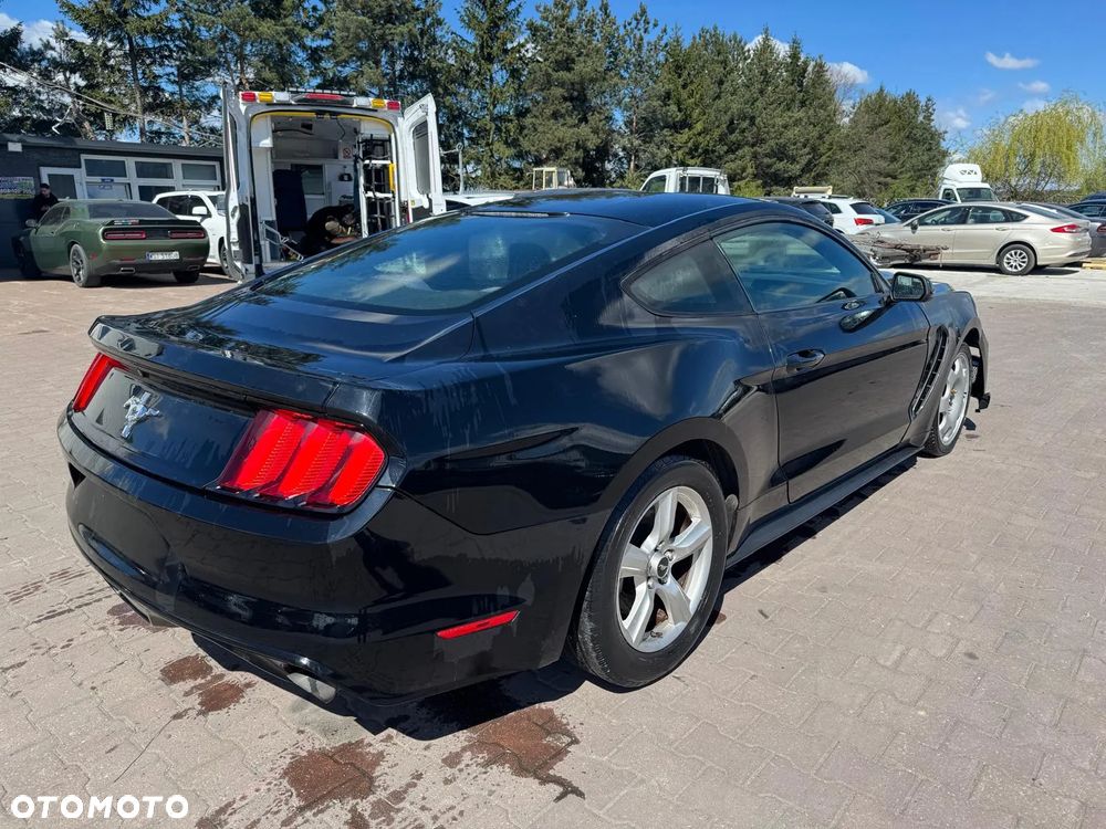 Ford Mustang 3.7 V6 - 1