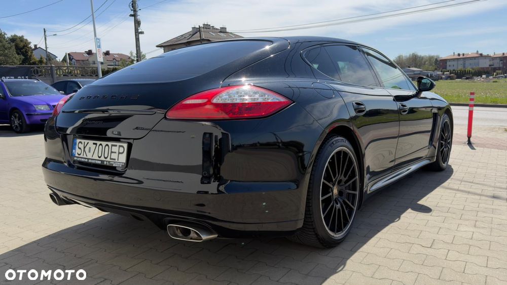 Porsche Panamera Standard - 3