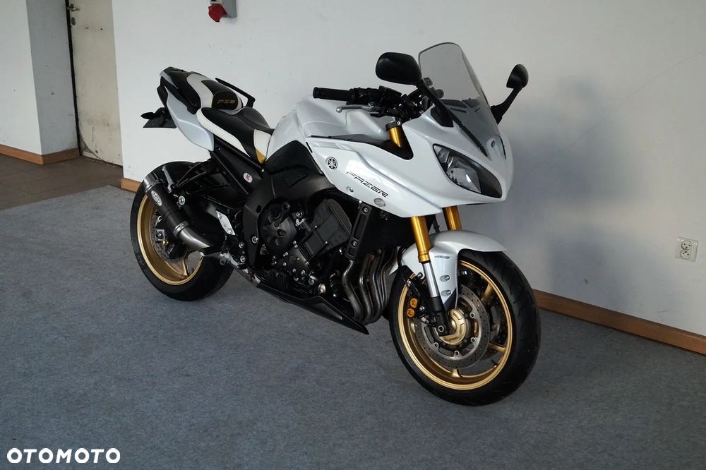 Yamaha FZ8 - 2