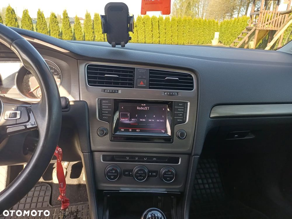Volkswagen Golf 1.6 TDI BlueMotion Technology Comfortline - 14