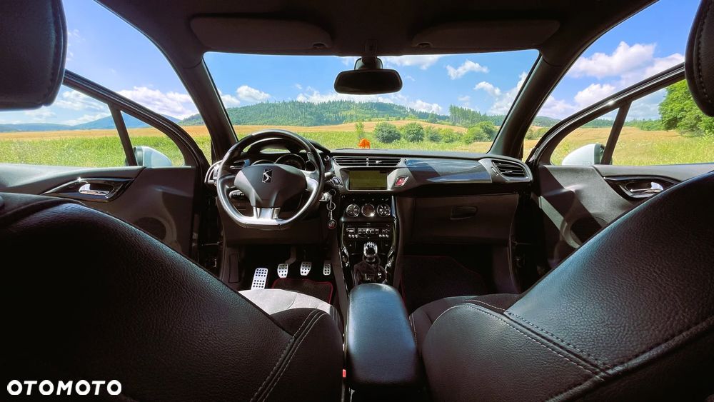Citroën DS3 1.6 THP SportChic - 11
