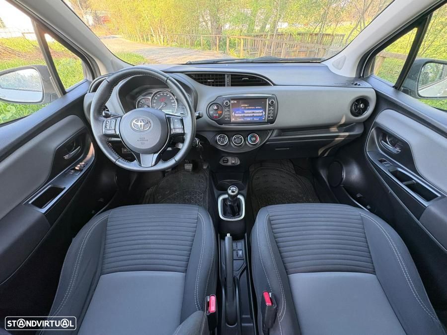 Toyota Yaris 1.0 VVT-i ACtive+AC - 17