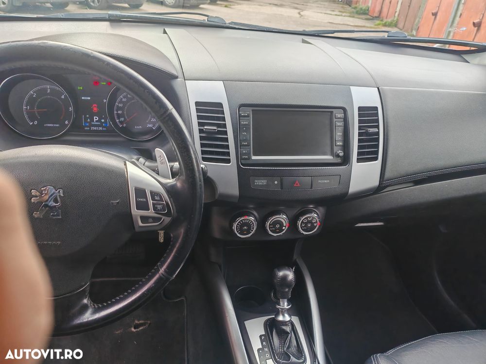 Peugeot 4007 2.2 HDI Premium - 4