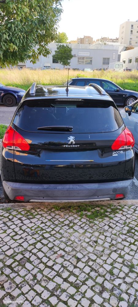 Peugeot 2008 1.6 e-HDi Allure - 3