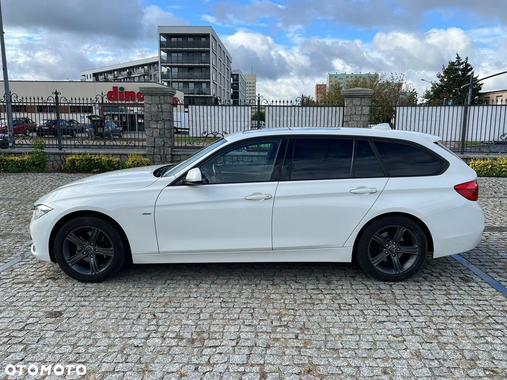 BMW Seria 3 320d xDrive Luxury Line sport - 7