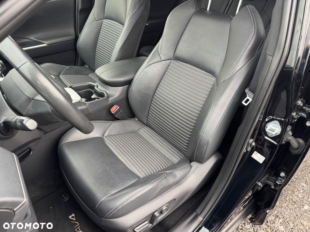 Toyota RAV4 2.5 Hybrid Black Edition by JBL 4x2 - 10