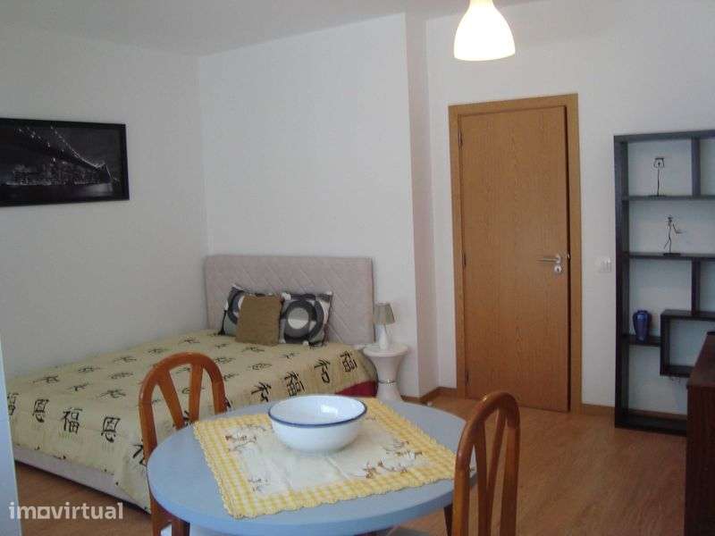 Apartamento T0 Castelo Branco - Grande imagem: 2/12