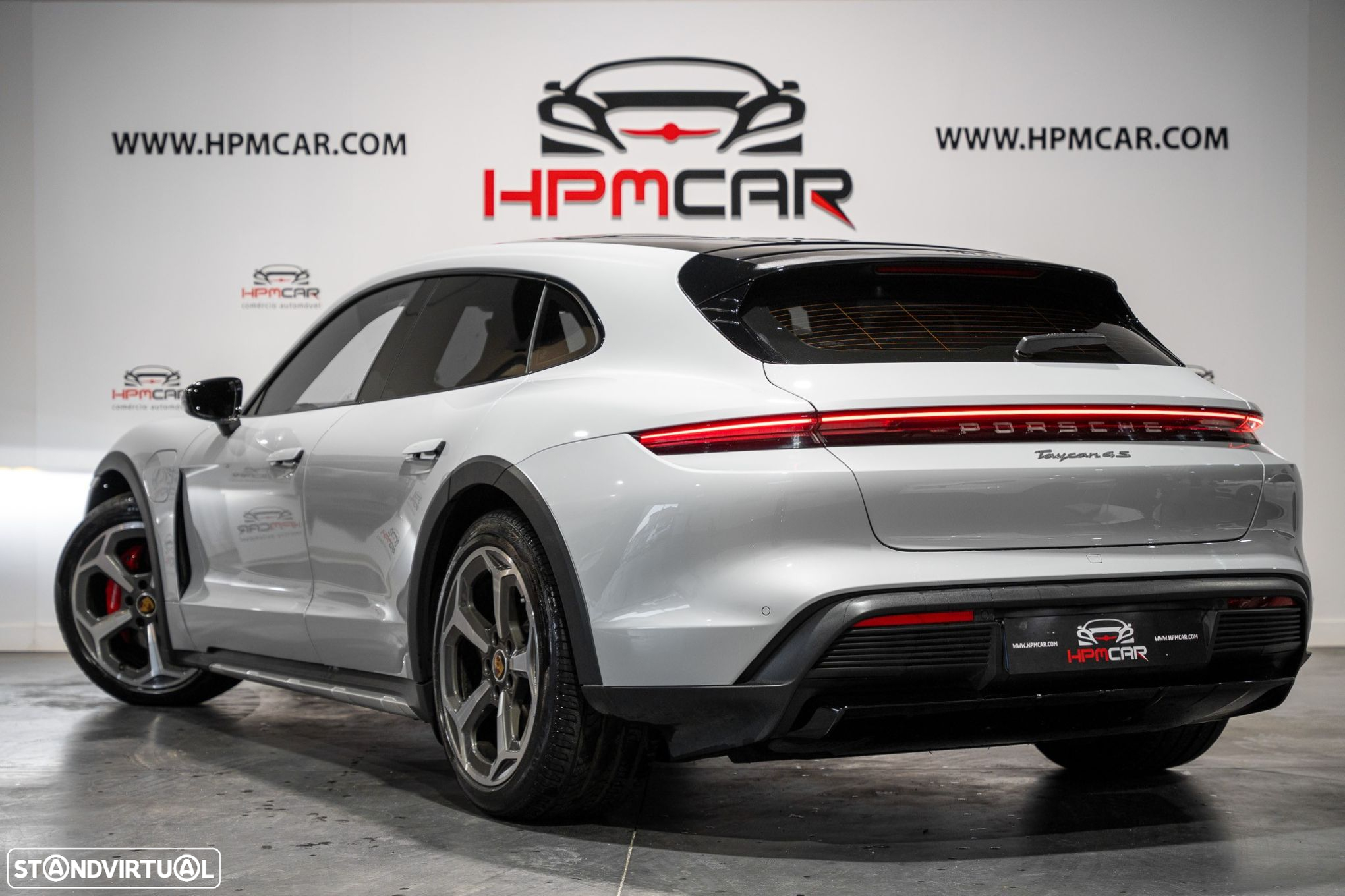Porsche Taycan Cross Turismo 4S - 10