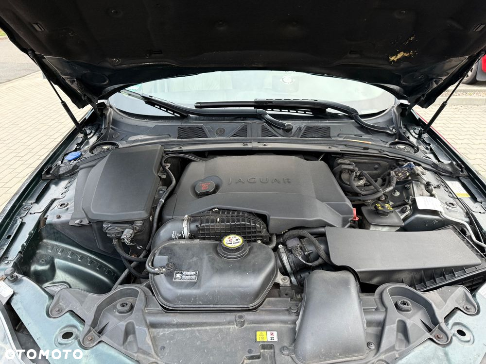Jaguar XF 2.7 V6 D Luxury - 15