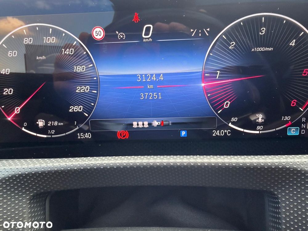 Mercedes-Benz CLA - 24