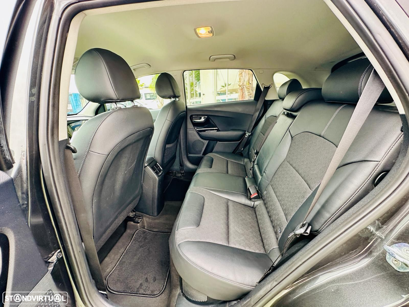Kia Niro 1.6 GDi HEV Drive - 28