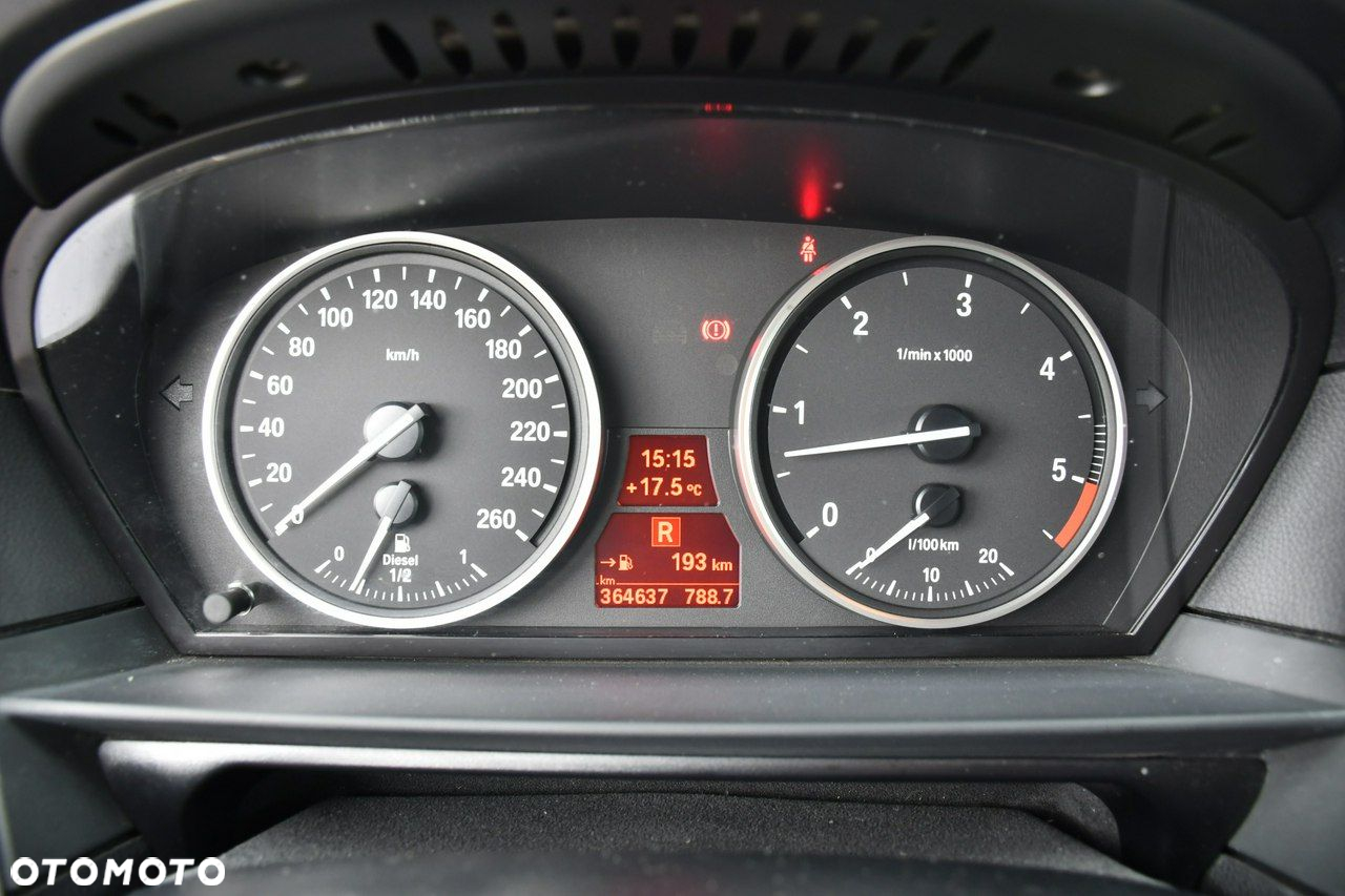 BMW Seria 5 - 36