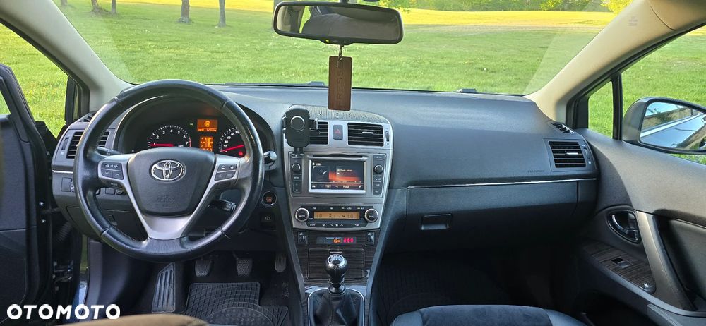 Toyota Avensis 1.8 Prestige - 10