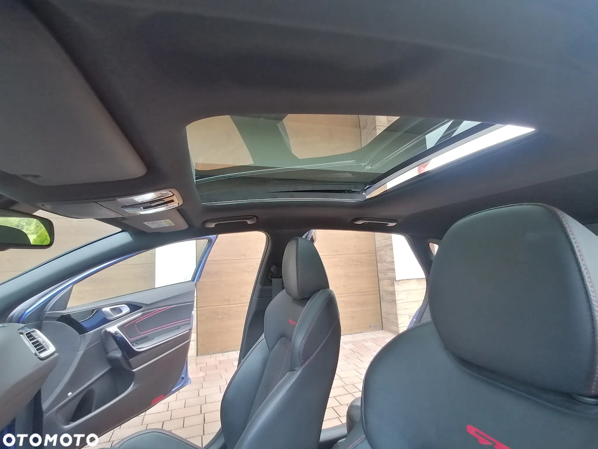Kia ProCeed 1.6 T-GDI GT DCT - 13