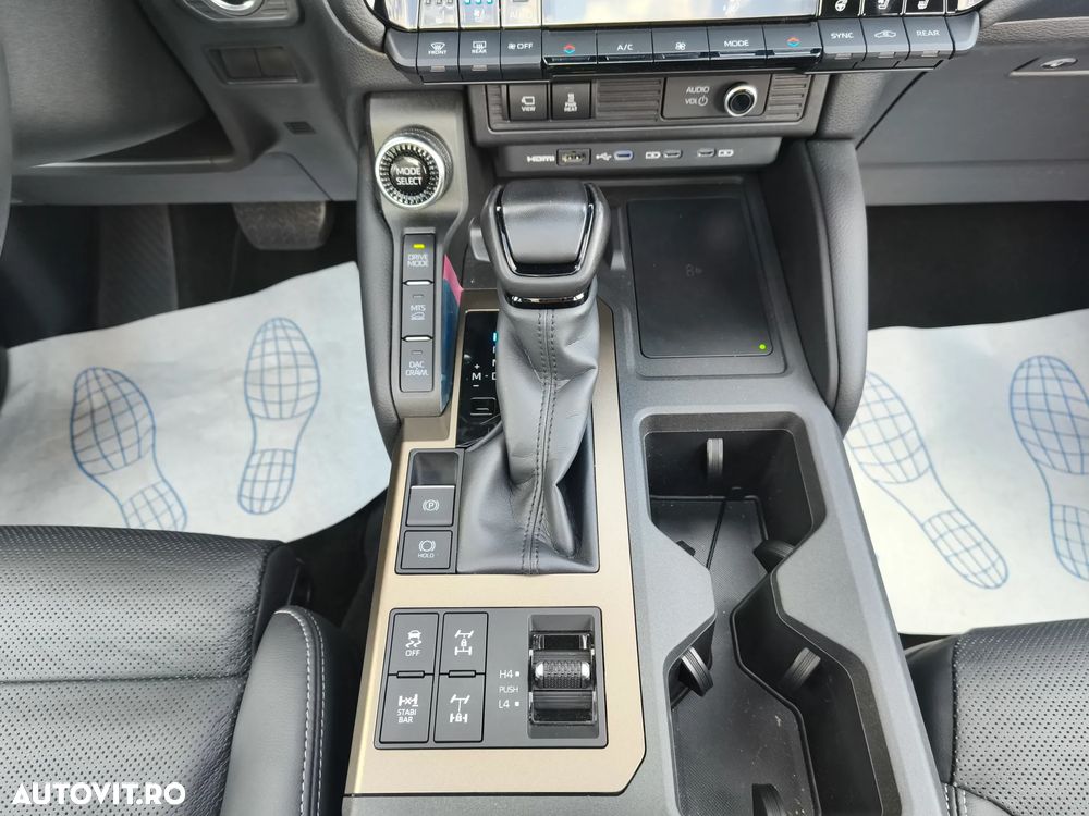 Toyota Land Cruiser 250 - 15