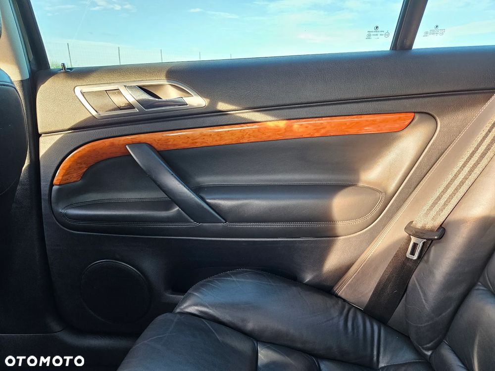 Skoda Superb 2.0 TDI DPF Elegance - 14