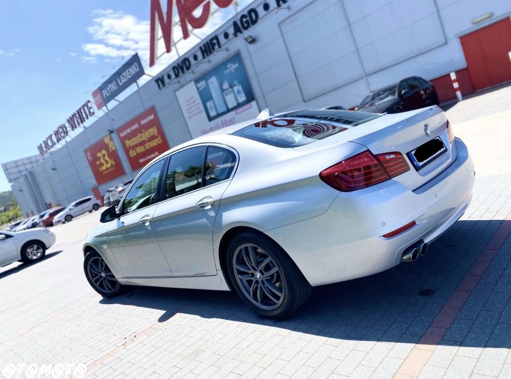 BMW Seria 5 520d xDrive - 5