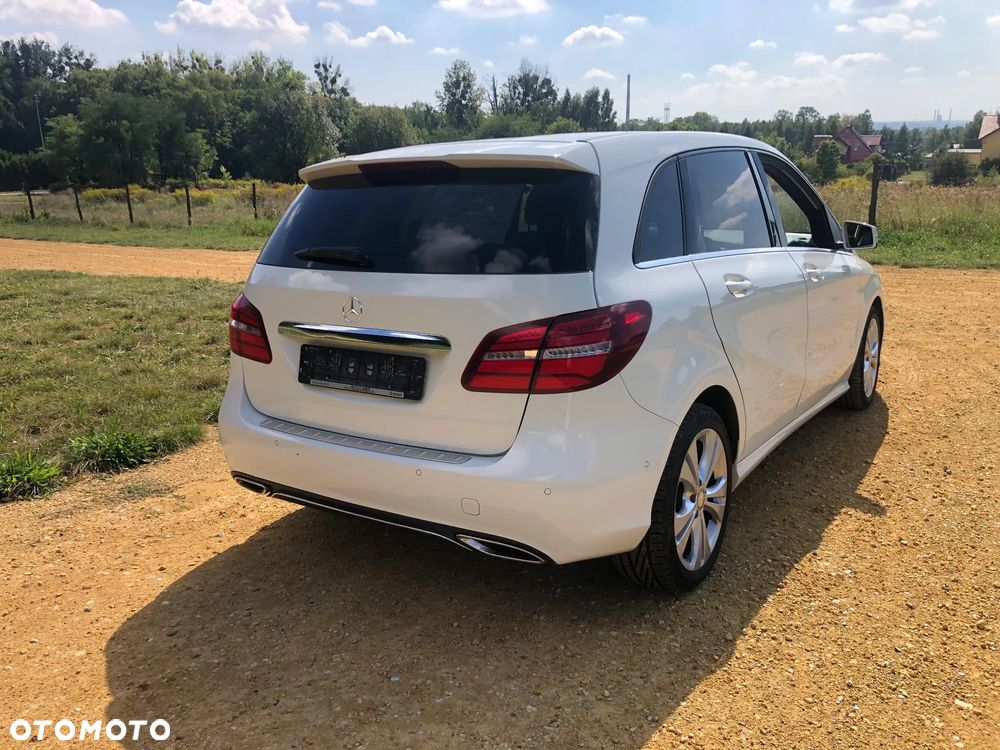 Mercedes-Benz Klasa B 180 - 4