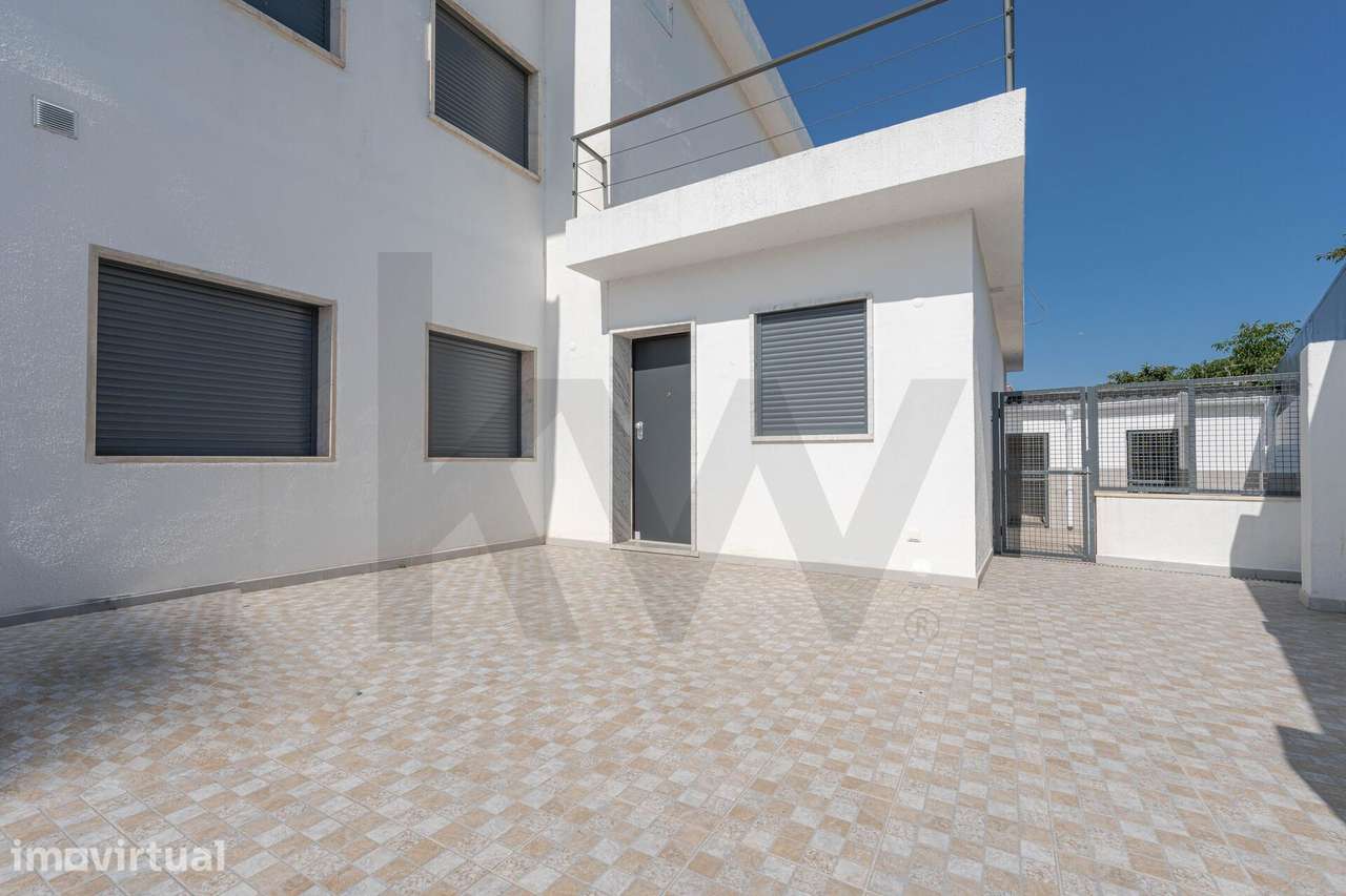 Moradia T5 isolada para Venda 200 m2 em 2 pisos Lote de 650 m2 renovad - Grande imagem: 3/60