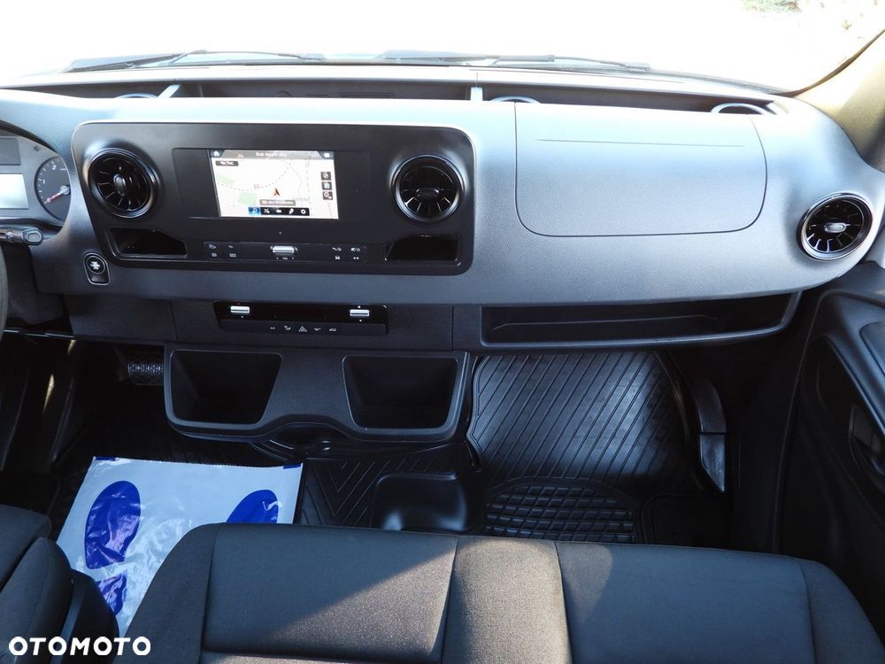Mercedes-Benz SPRINTER 316 FURGON BRYGADÓWKA 7 MIEJSC TEMPOMAT AUTOMAT  KLIMATYZACJA  160KM - 30
