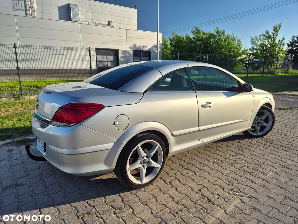 Opel Astra 1.9 CDTI Sport - 23