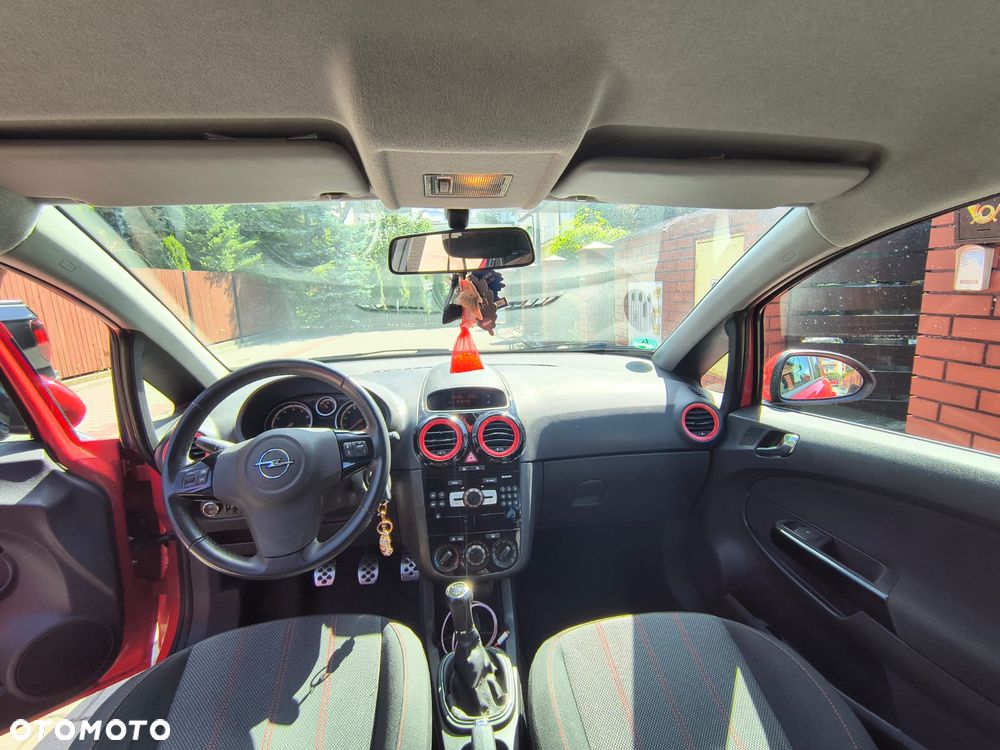 Opel Corsa 1.4 16V Active - 10