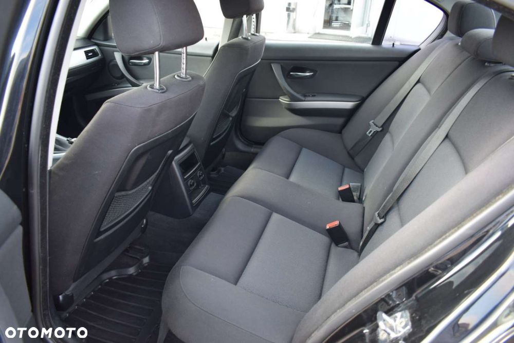 BMW Seria 3 - 18