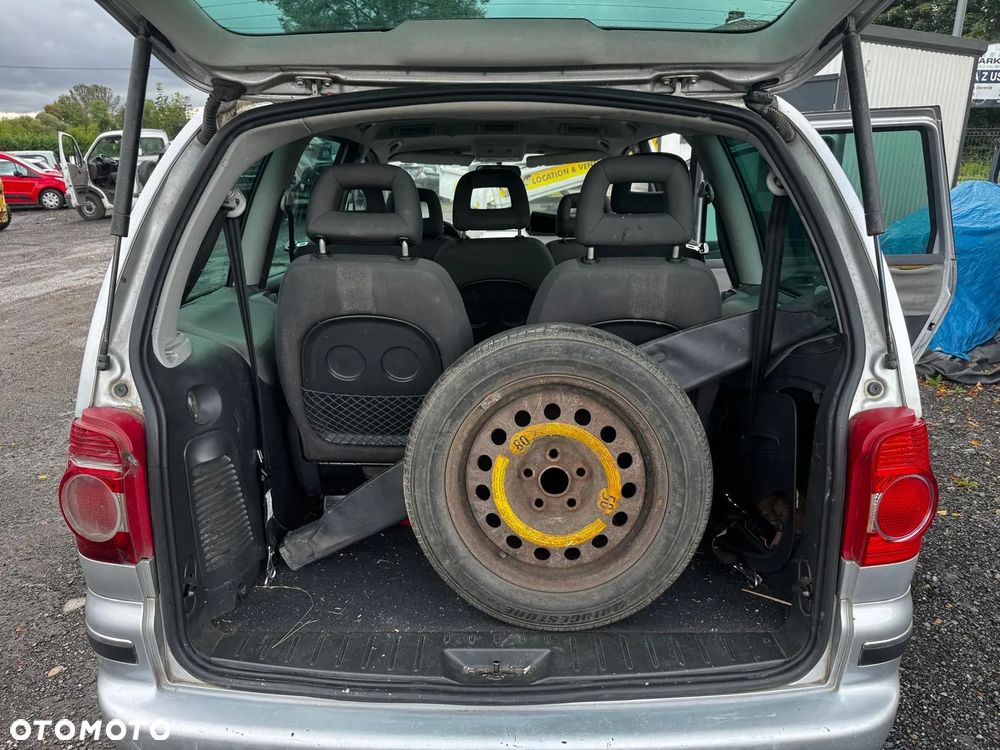 Volkswagen Sharan 2.0 TDI Comfortline - 19