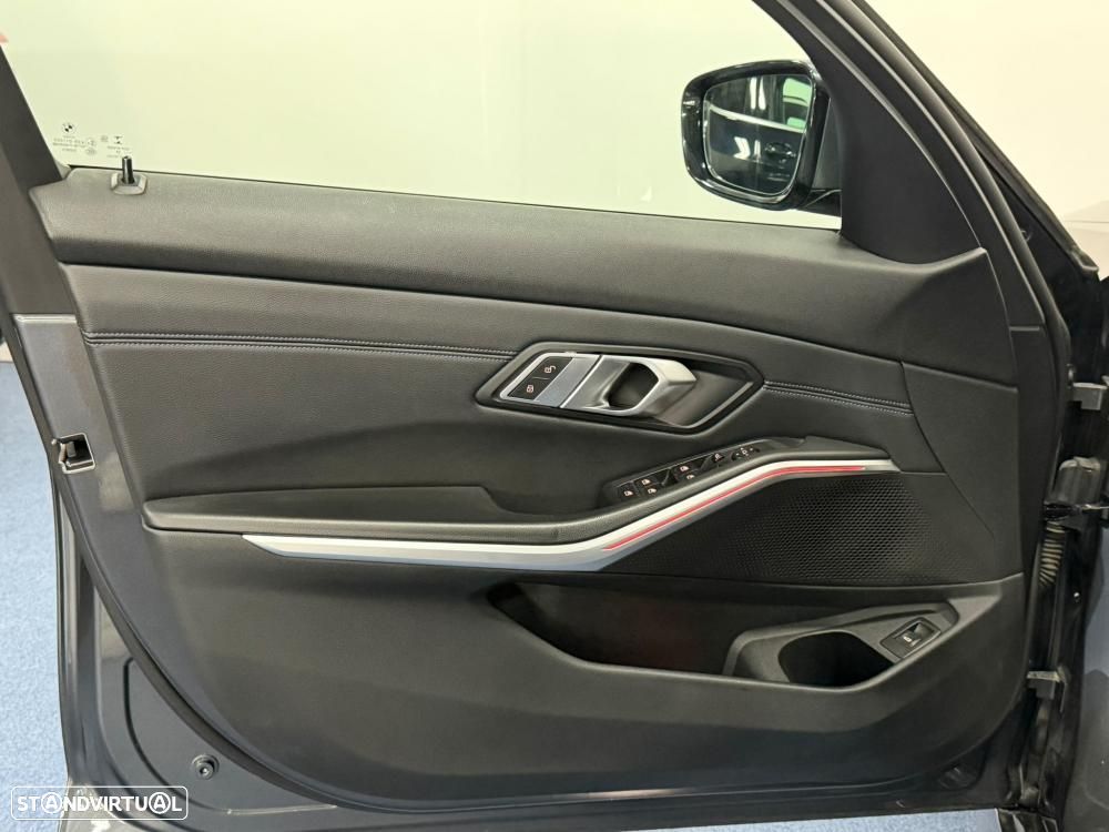 BMW 320 d Pack M Auto - 36