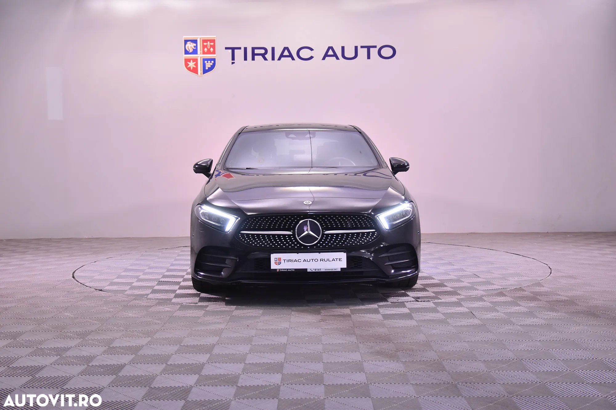 Mercedes-Benz A 250 4Matic 7G-DCT AMG Line - 8