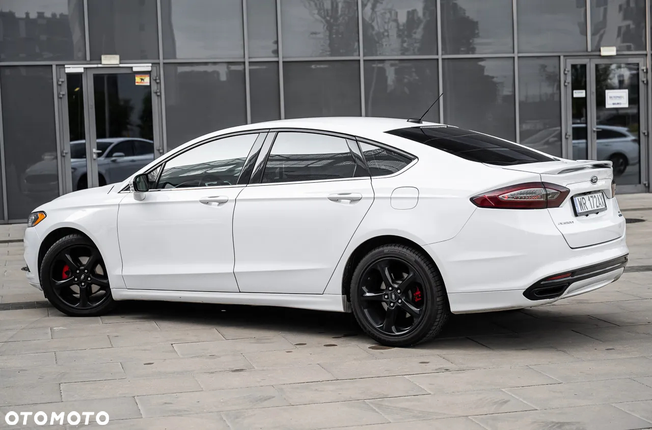 Ford Fusion - 10