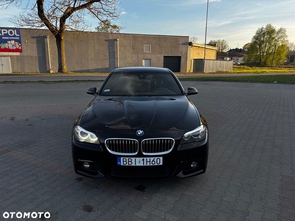 BMW Seria 5 525d xDrive Sport-Aut - 4