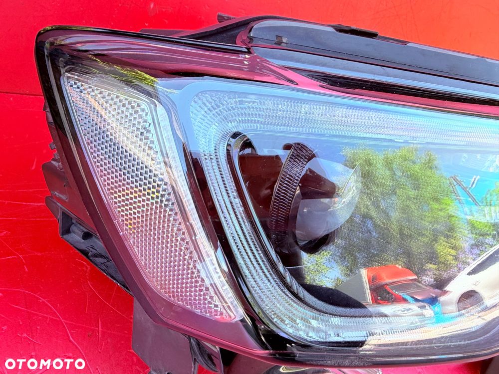 LAMPA PRAWA JEEP GRAND CHEROKEE WK2 lift LCI LIFT SRT CZARNA BI XENON EU BDB SKRĘTNA T77613B - 2