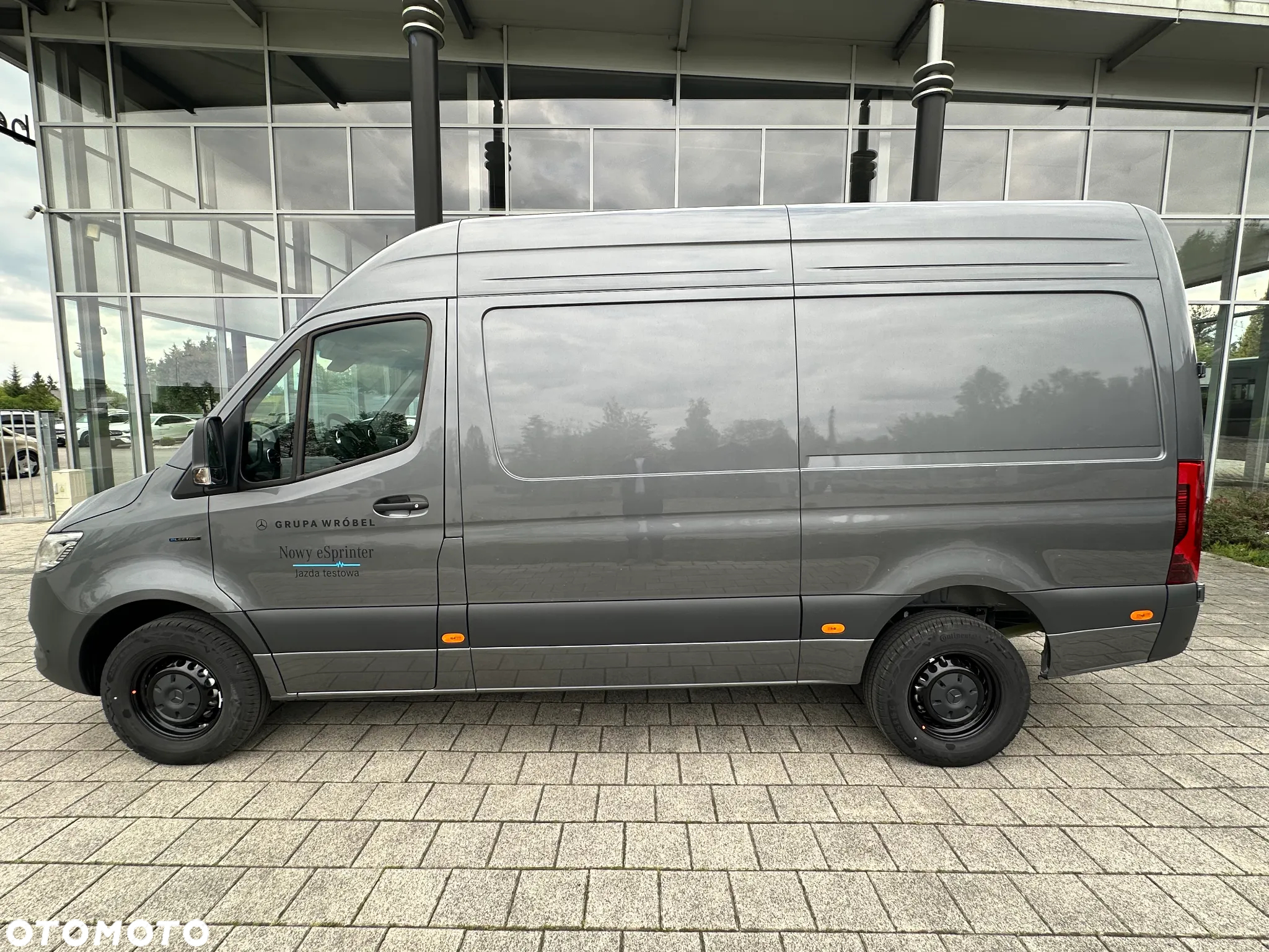 Mercedes-Benz E-Sprinter - 8