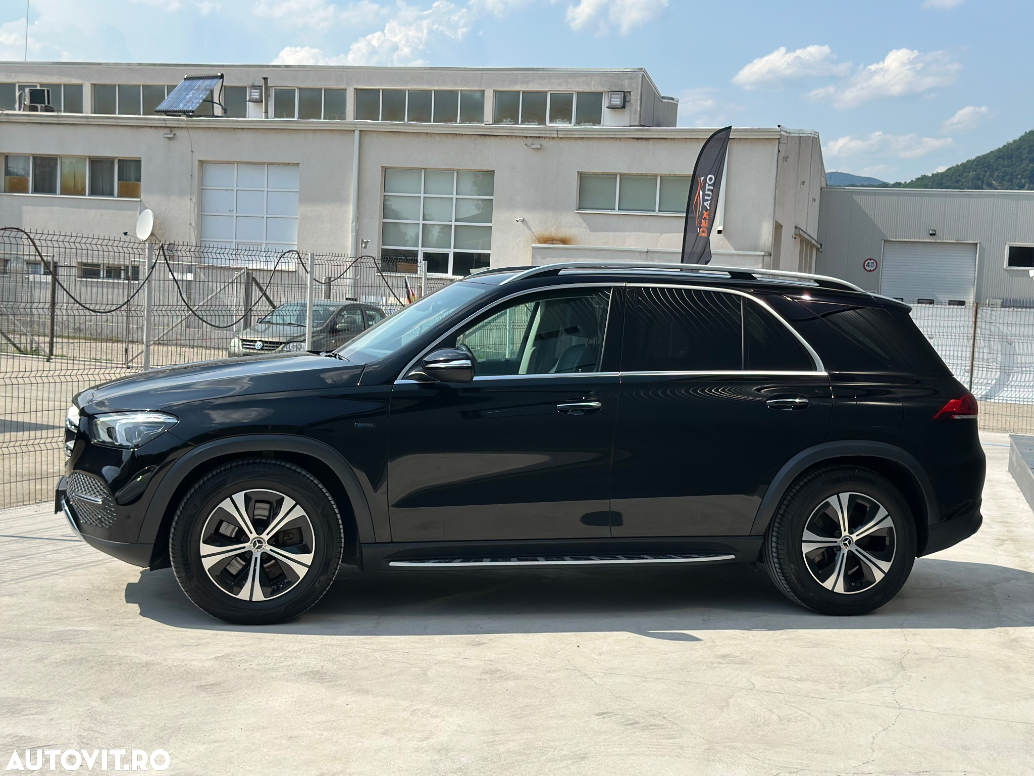 Mercedes-Benz GLE - 31