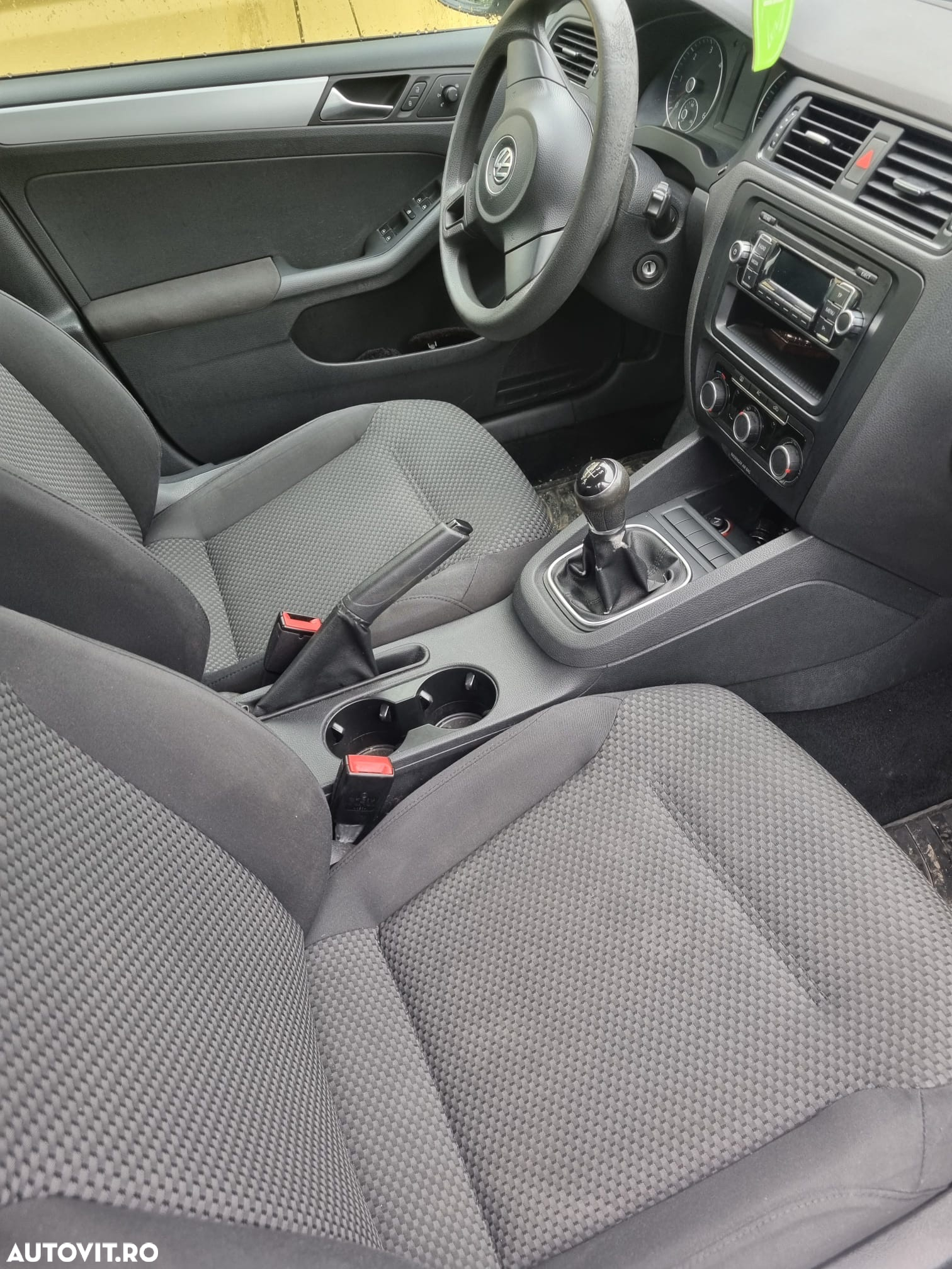 Volkswagen Jetta 1.6 TDI DPF Trendline - 2