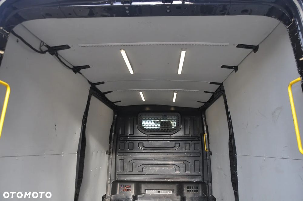 Volkswagen crafter - 18