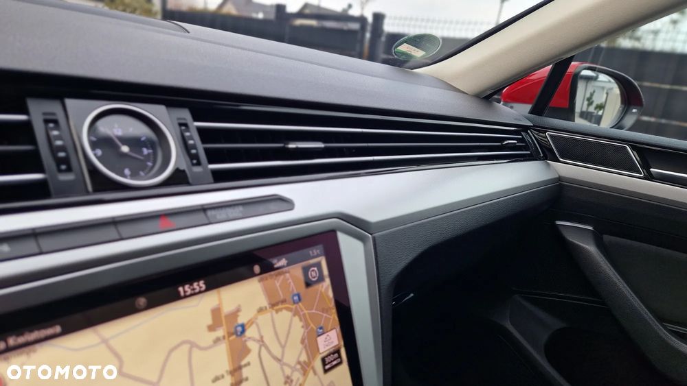 Volkswagen Passat - 33