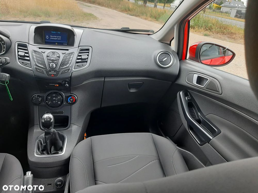 Ford Fiesta 1.6 TDCi DPF Trend - 24