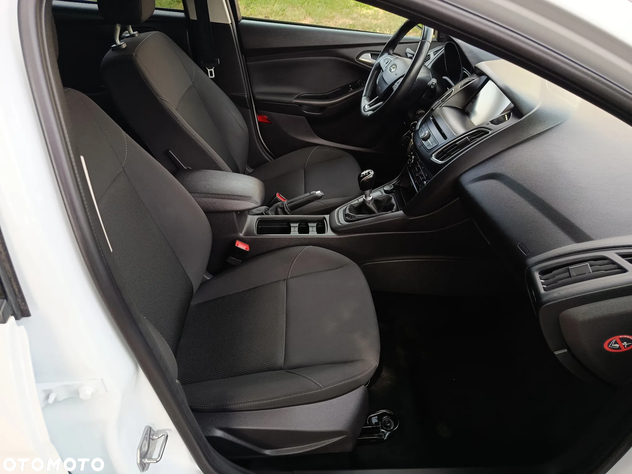 Ford Focus 1.0 EcoBoost Active - 23
