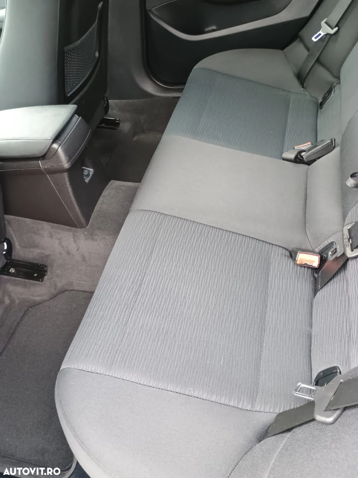 BMW X1 sDrive18d - 11