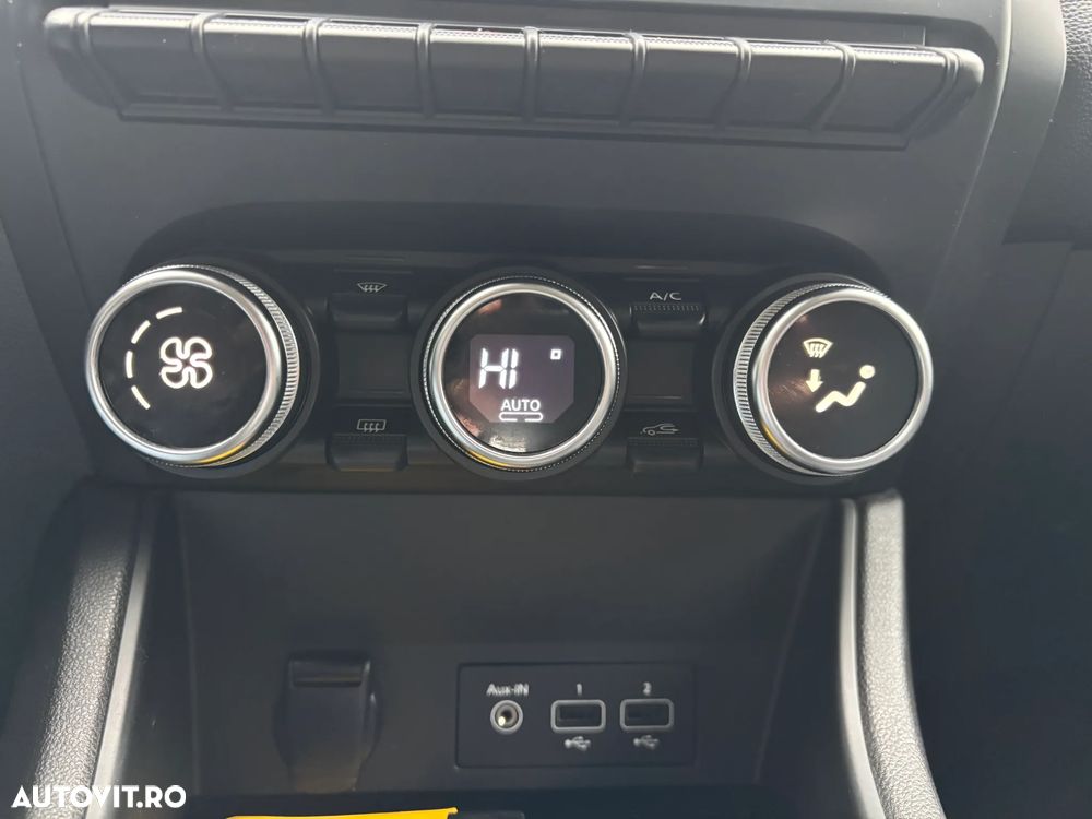 Renault Captur TCe 140 EDC GPF INTENS - 23