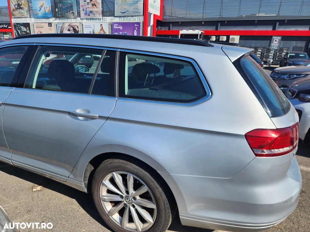Volkswagen Passat Variant 2.0 TDI Comfortline - 25