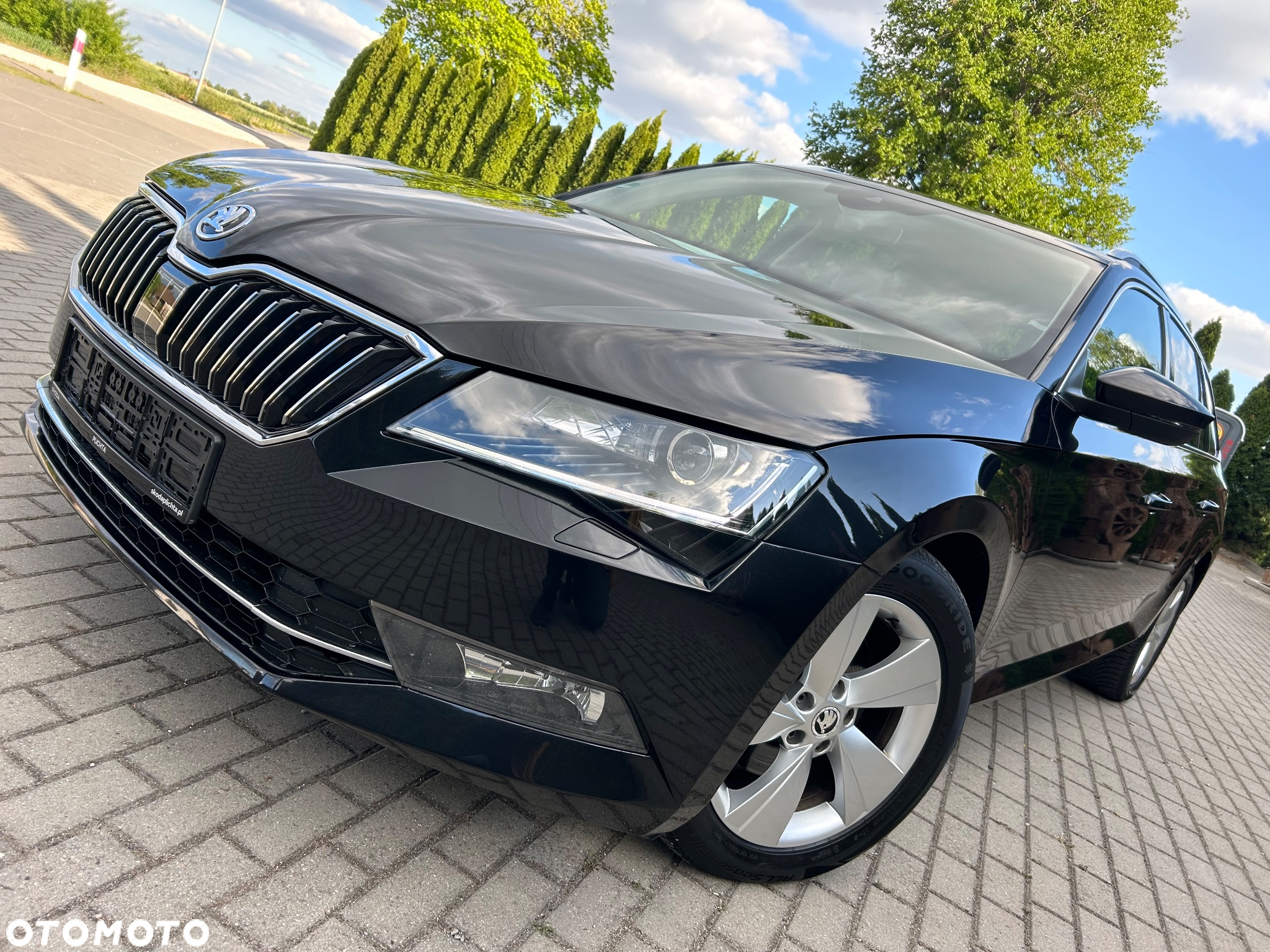 Skoda Superb 2.0 TDI DSG Style - 2
