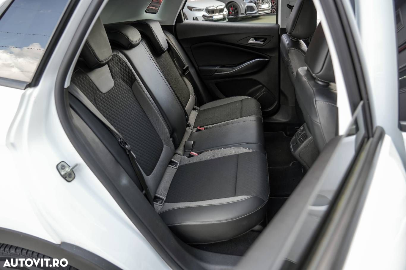 Opel Grandland X - 14