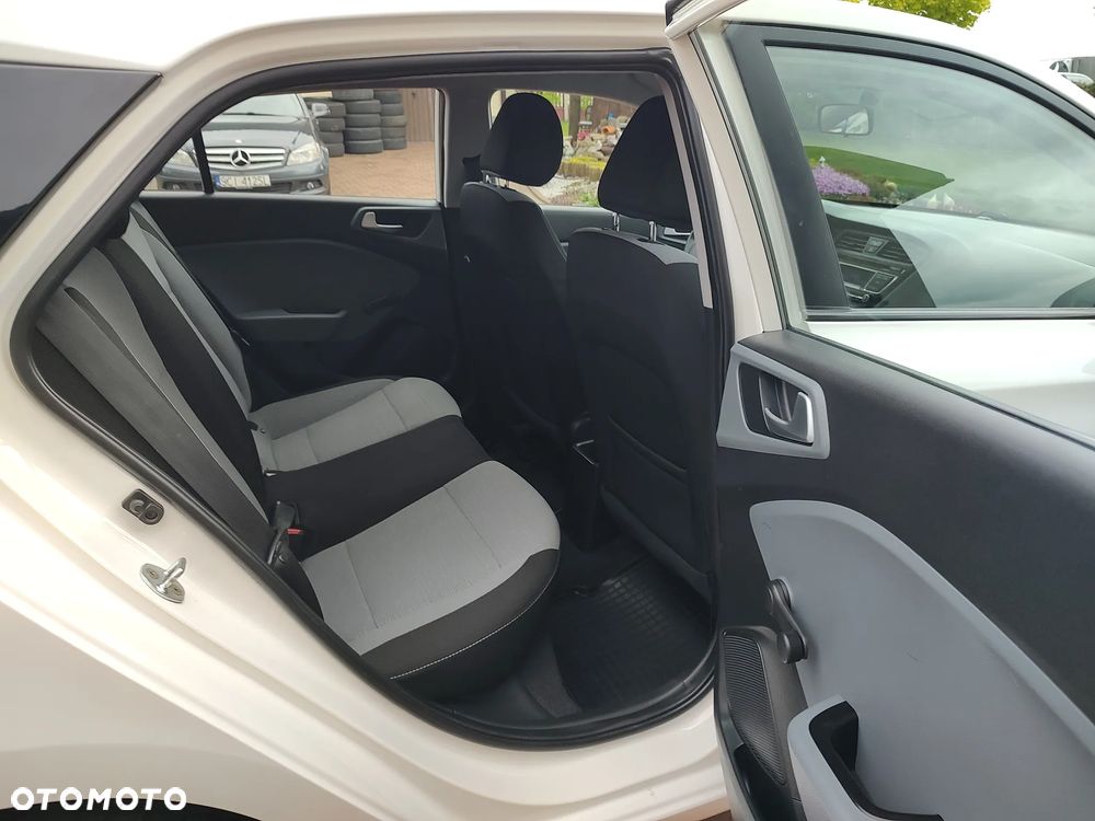 Hyundai i20 1.2 Classic Plus - 13