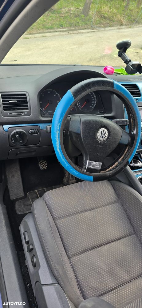 Volkswagen Golf 2.0 DPF GTD - 19