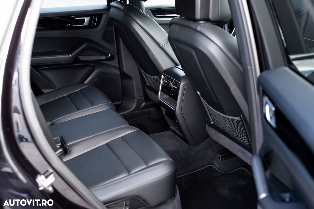 Porsche Cayenne Tiptronic S Platinum Edition - 19