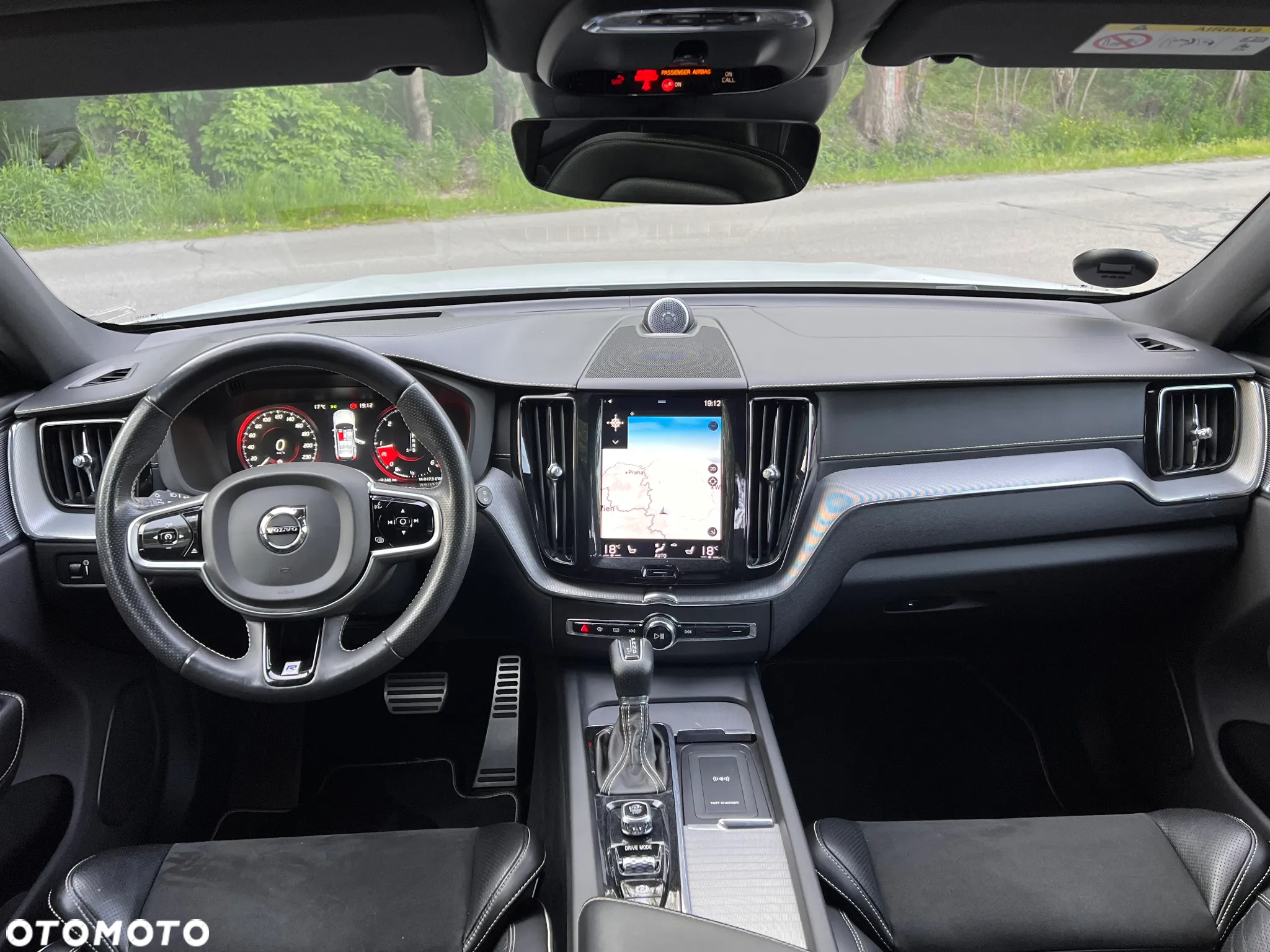 Volvo XC 60 D5 AWD R-Design - 24