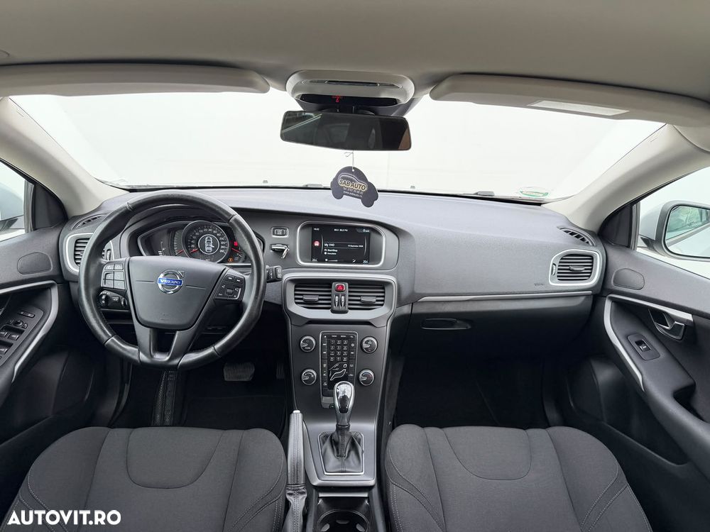 Volvo V40 D2 Powershift Kinetic - 10